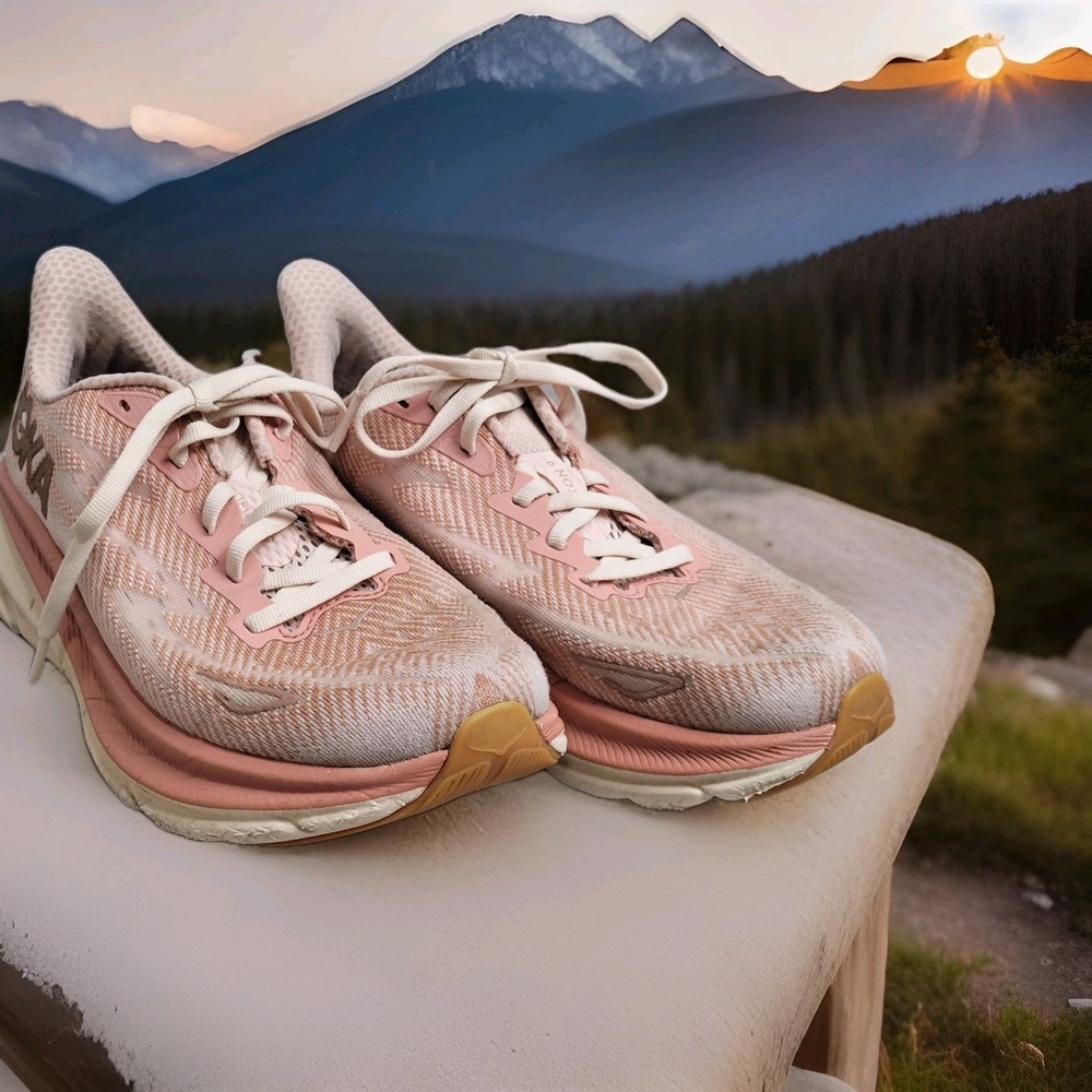 Hoka One One Shoe Womens 7.5B Clifton 9 Sandstone Running 1127869 SNC/ 4 The Win